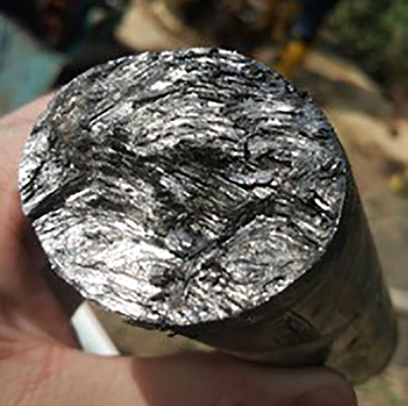 High-grade vein graphite core